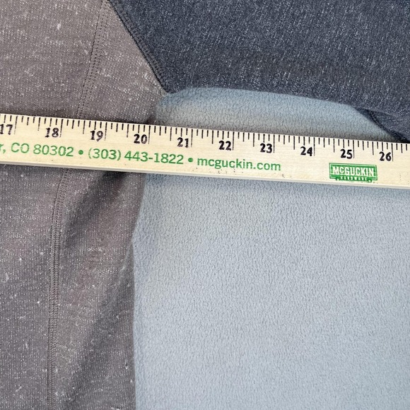 Lululemon Sweater Mens Large Gray Black Crewneck Raglan Pullover Zipper Detail - Picture 7 of 9